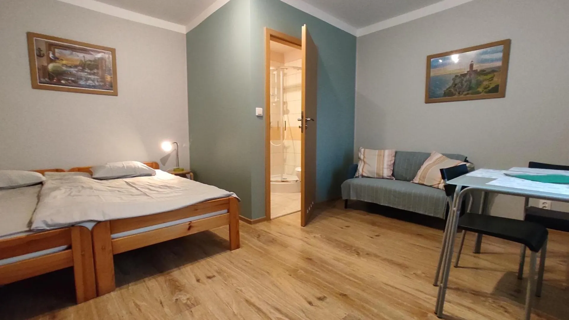 Homestay Pokoje Pod Klonami Apartment Gdansk Poland
